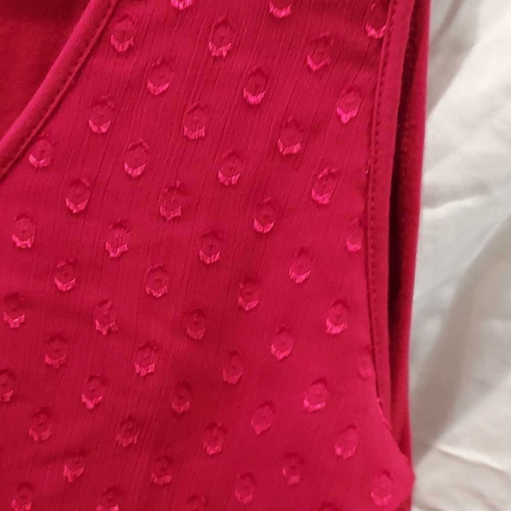 Chic Red Ruffle Blouse - Picture 3 of 4